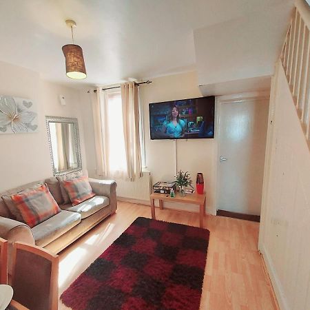 Cedar Villa - Perfect For Longer Stays Chatham  Luaran gambar
